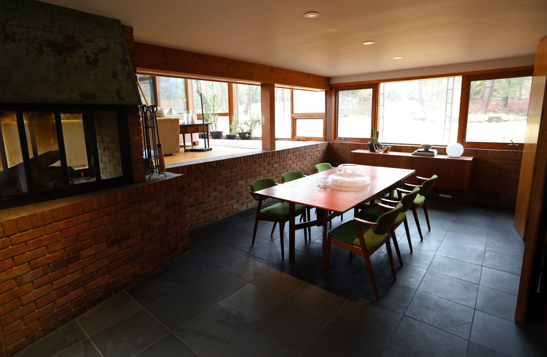 Oakland pioneer spurs trend of peculiar architecture